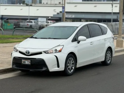 White 2016 Toyota Prius v Five for sale in Honolulu, HI