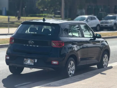 More photos of 2020 Hyundai Venue SE at Aloha Auto Depot LLC., HI