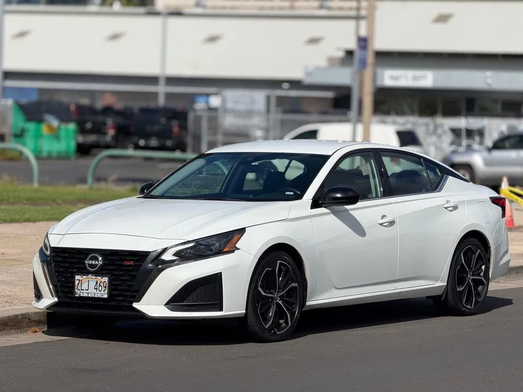 White 2024 Nissan Altima 2.5 SR for sale in Honolulu, HI