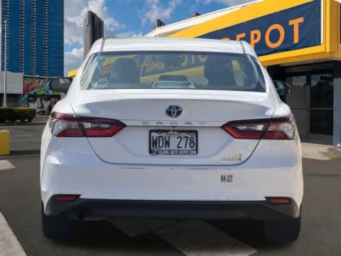 More photos of 2021 Toyota Camry Hybrid LE at Aloha Auto Depot LLC., HI