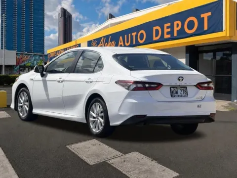 Another view of 2021 Toyota Camry Hybrid LE for sale in Honolulu, HI at Aloha Auto Depot LLC.