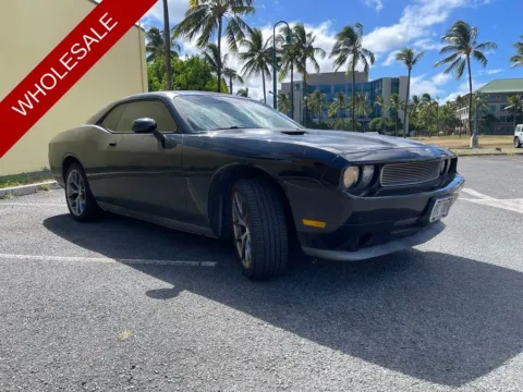 Another view of 2010 Dodge Challenger SE for sale in Honolulu, HI at Aloha Auto Depot LLC.