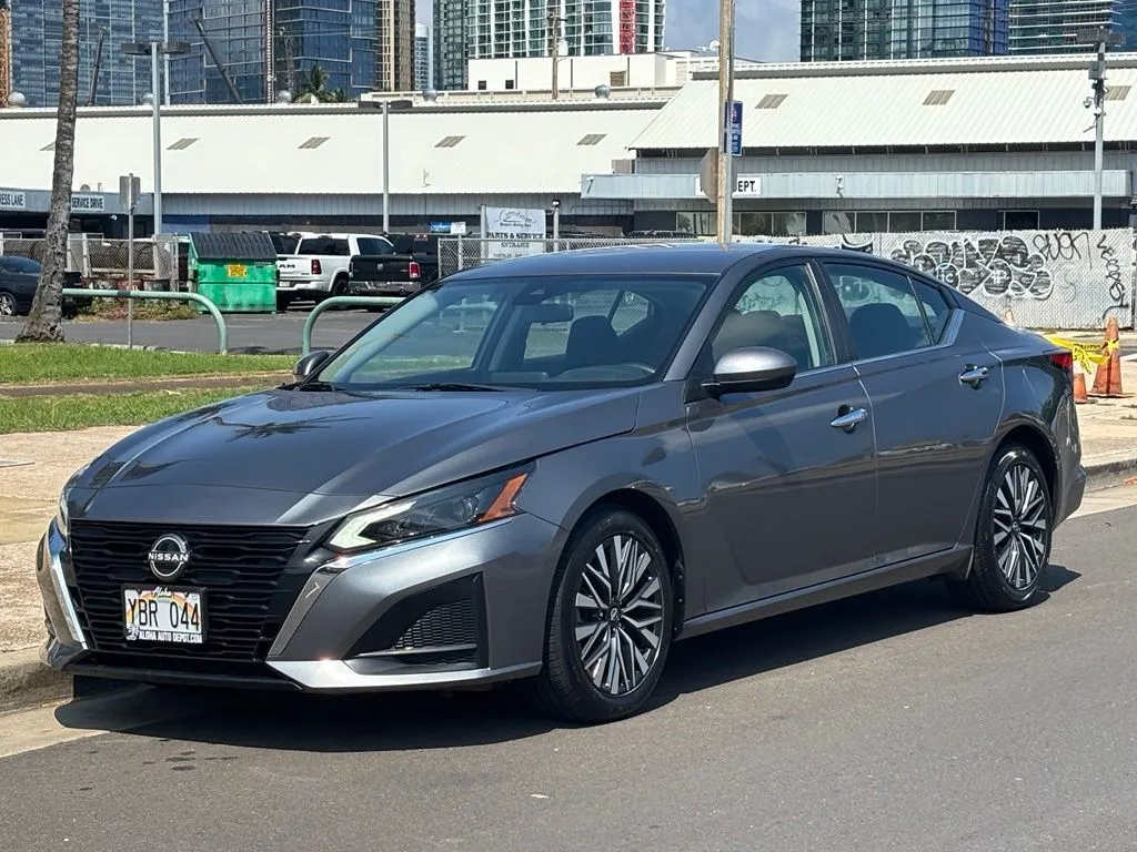Gray 2023 Nissan Altima 2.5 SV for sale in Honolulu, HI