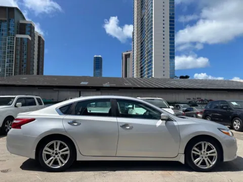 Photos of 2016 Nissan Altima 3.5 SL for sale in Honolulu, HI at Aloha Auto Depot LLC.
