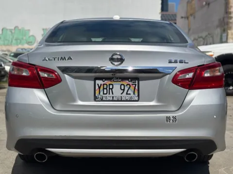 More photos of 2016 Nissan Altima 3.5 SL at Aloha Auto Depot LLC., HI