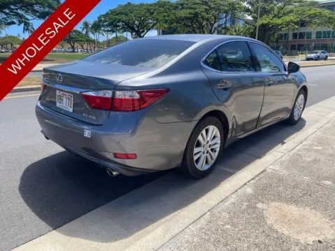 More photos of 2013 Lexus ES 350 at Aloha Auto Depot LLC., HI