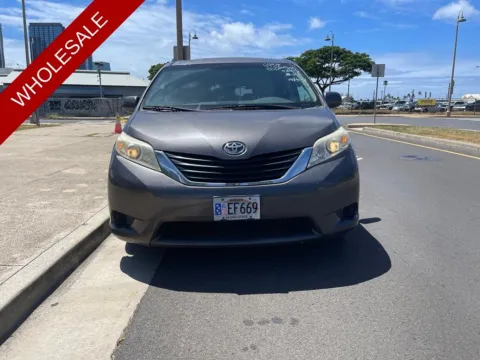 Photos of 2013 Toyota Sienna LE for sale in Honolulu, HI at Aloha Auto Depot LLC.