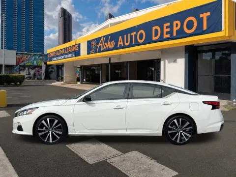 Photos of 2021 Nissan Altima 2.5 SR for sale in Honolulu, HI at Aloha Auto Depot LLC.