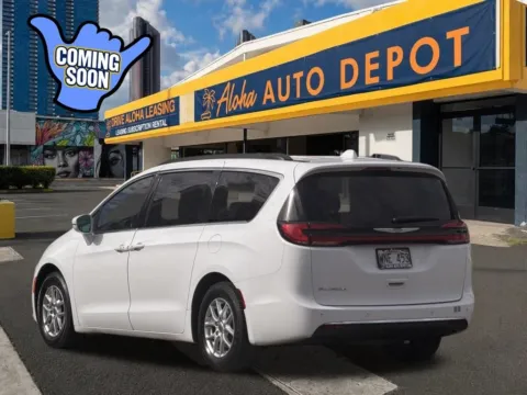 Another view of 2022 Chrysler Pacifica Touring L for sale in Honolulu, HI at Aloha Auto Depot LLC.