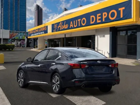 Another view of 2019 Nissan Altima 2.5 SV for sale in Honolulu, HI at Aloha Auto Depot LLC.