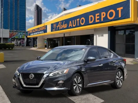 Blue 2019 Nissan Altima 2.5 SV for sale in Honolulu, HI