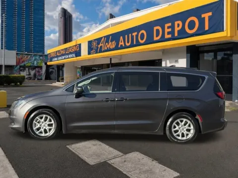 Photos of 2021 Chrysler Voyager LXI for sale in Honolulu, HI at Aloha Auto Depot LLC.