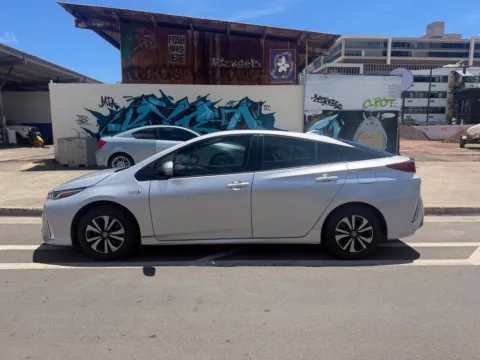 Photos of 2018 Toyota Prius Prime Plus for sale in Honolulu, HI at Aloha Auto Depot LLC.