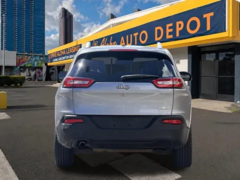 More photos of 2018 Jeep Cherokee Latitude Plus at Aloha Auto Depot LLC., HI