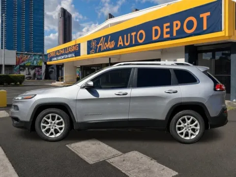 Photos of 2018 Jeep Cherokee Latitude Plus for sale in Honolulu, HI at Aloha Auto Depot LLC.