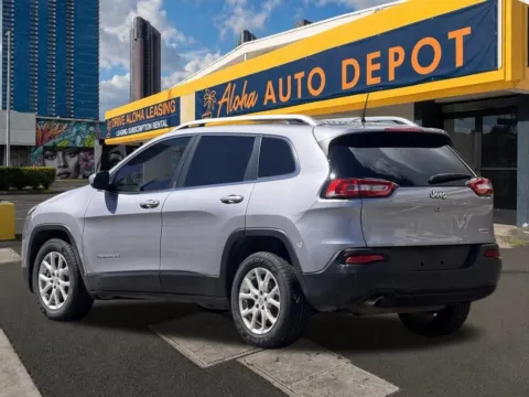 Another view of 2018 Jeep Cherokee Latitude Plus for sale in Honolulu, HI at Aloha Auto Depot LLC.