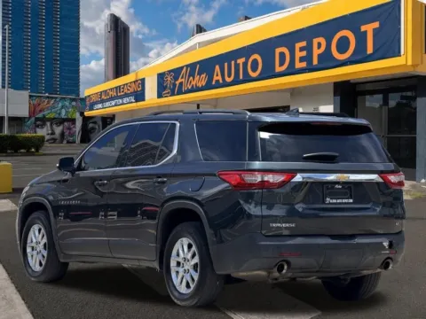 Photos of 2020 Chevrolet Traverse LT for sale in Honolulu, HI at Aloha Auto Depot LLC.