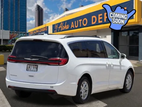 More photos of 2022 Chrysler Pacifica Touring L at Aloha Auto Depot LLC., HI