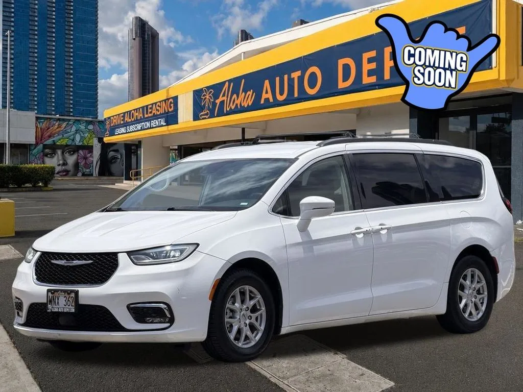 White 2022 Chrysler Pacifica Touring L for sale in Honolulu, HI