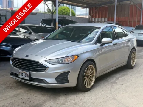 Silver 2019 Ford Fusion SE for sale in Honolulu, HI