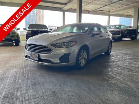 Silver 2019 Ford Fusion SE for sale in Honolulu, HI