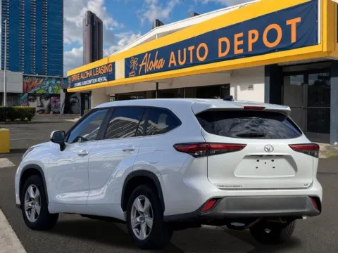 Another view of 2023 Toyota Highlander L for sale in Honolulu, HI at Aloha Auto Depot LLC.