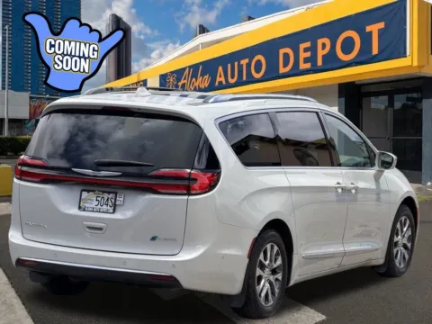 More photos of 2021 Chrysler Pacifica Hybrid Pinnacle at Aloha Auto Depot LLC., HI
