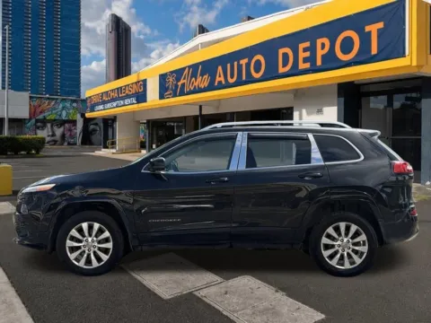 Photos of 2017 Jeep Cherokee Overland for sale in Honolulu, HI at Aloha Auto Depot LLC.