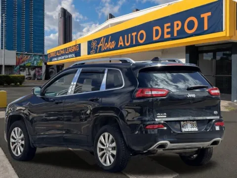 Another view of 2017 Jeep Cherokee Overland for sale in Honolulu, HI at Aloha Auto Depot LLC.