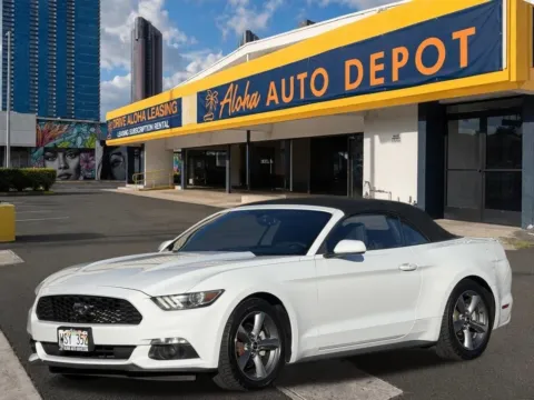 White 2017 Ford Mustang V6 for sale in Honolulu, HI