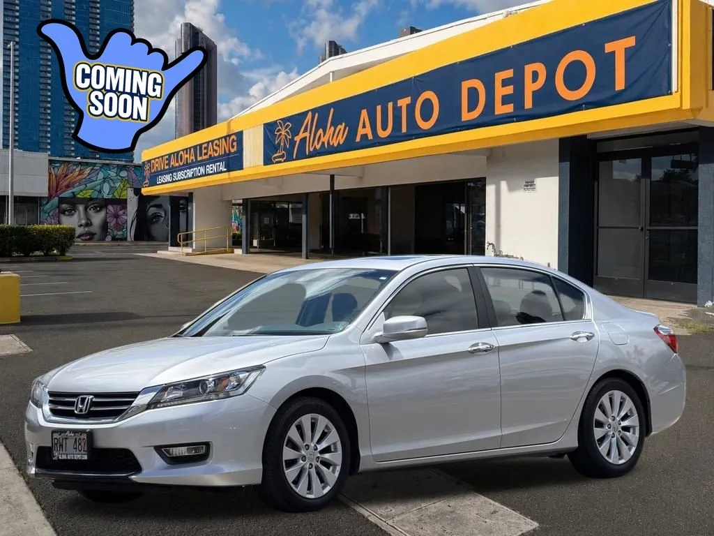 Silver 2013 Honda Accord EX-L for sale in Honolulu, HI