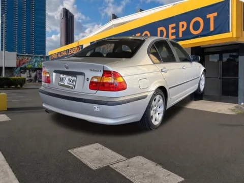 More photos of 2004 BMW 3 Series 325i at Aloha Auto Depot LLC., HI