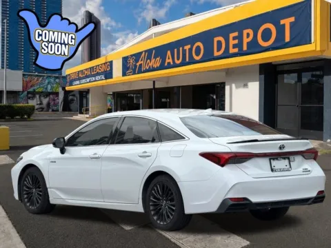 Another view of 2019 Toyota Avalon Hybrid Limited for sale in Honolulu, HI at Aloha Auto Depot LLC.