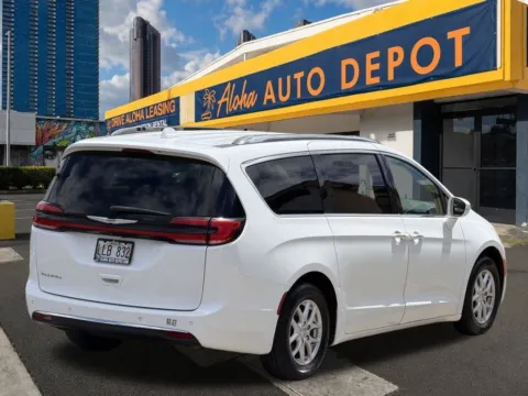 More photos of 2021 Chrysler Pacifica Touring L at Aloha Auto Depot LLC., HI