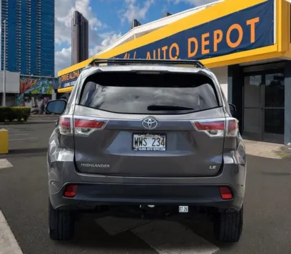 More photos of 2015 Toyota Highlander LE V6 at Aloha Auto Depot LLC., HI