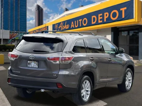 More photos of 2015 Toyota Highlander LE V6 at Aloha Auto Depot LLC., HI