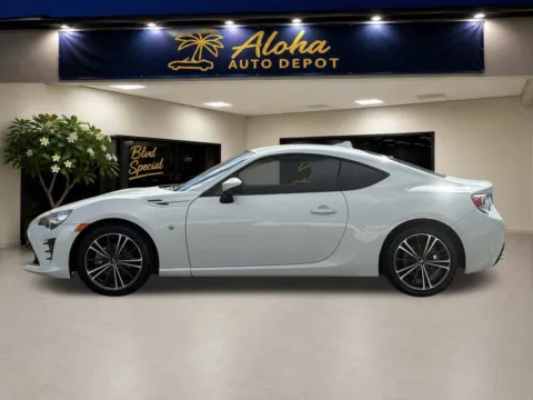 Photos of 2017 Toyota 86 for sale in Honolulu, HI at Aloha Auto Depot LLC.