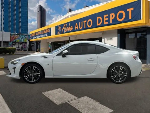 Photos of 2017 Toyota 86 for sale in Honolulu, HI at Aloha Auto Depot LLC.