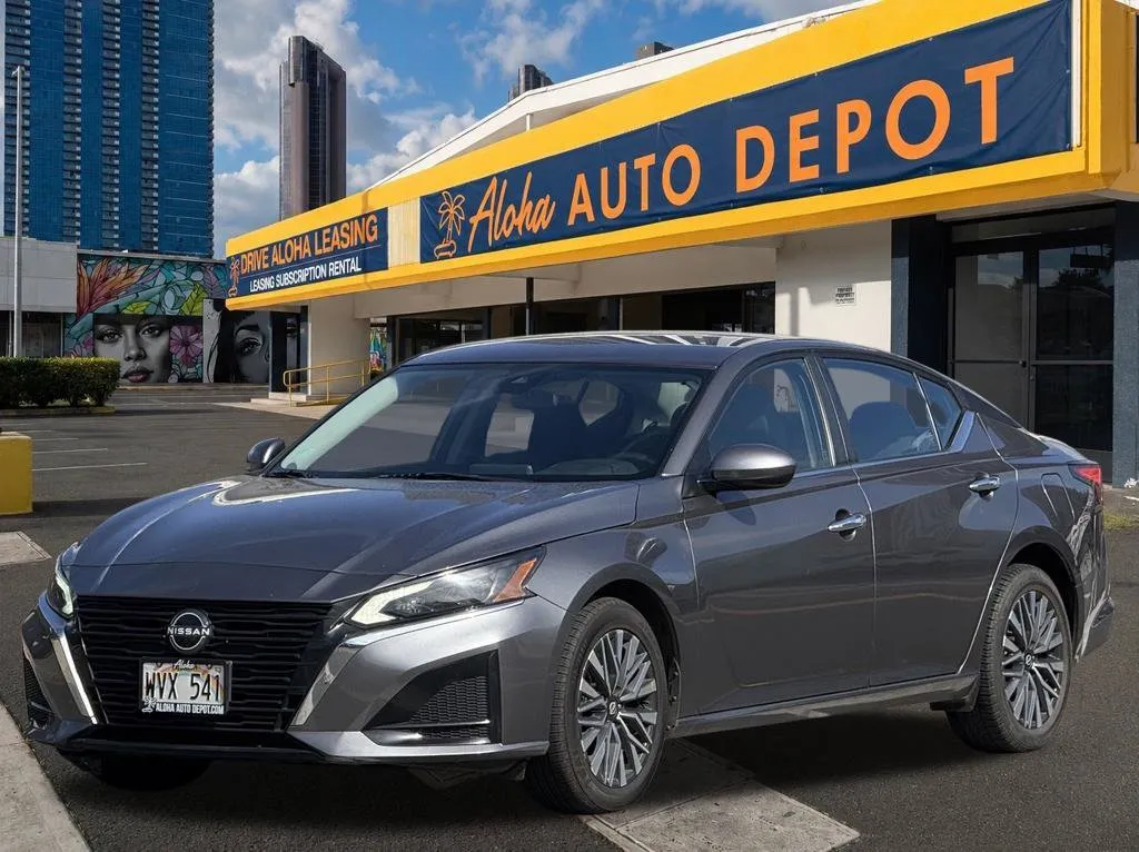 Gray 2023 Nissan Altima 2.5 SV for sale in Honolulu, HI