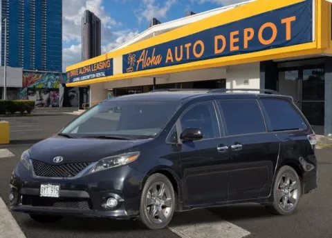 Black 2016 Toyota Sienna L for sale in Honolulu, HI