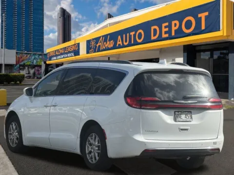 Another view of 2022 Chrysler Pacifica Touring L for sale in Honolulu, HI at Aloha Auto Depot LLC.