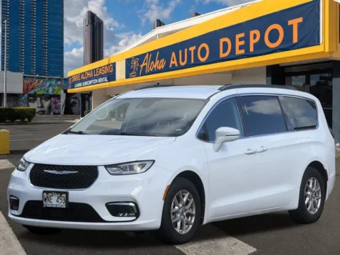 White 2022 Chrysler Pacifica Touring L for sale in Honolulu, HI
