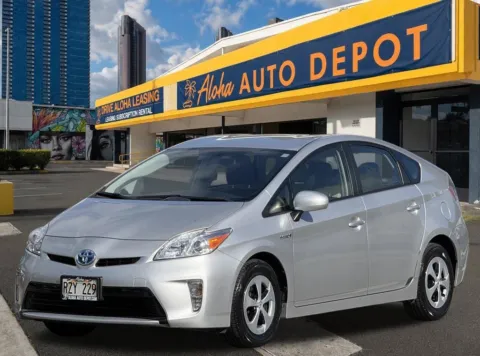 Silver 2013 Toyota Prius Two for sale in Honolulu, HI