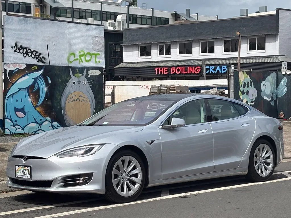 Silver 2017 Tesla Model S 75 for sale in Honolulu, HI