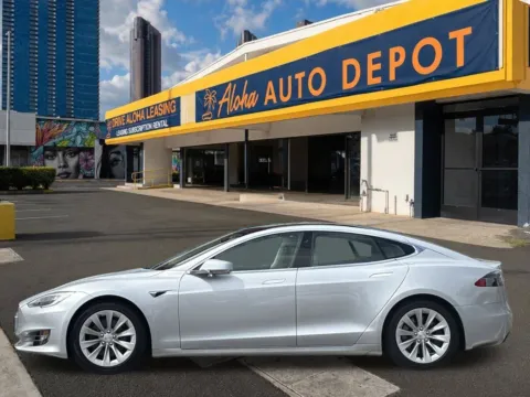 Photos of 2017 Tesla Model S 75 for sale in Honolulu, HI at Aloha Auto Depot LLC.