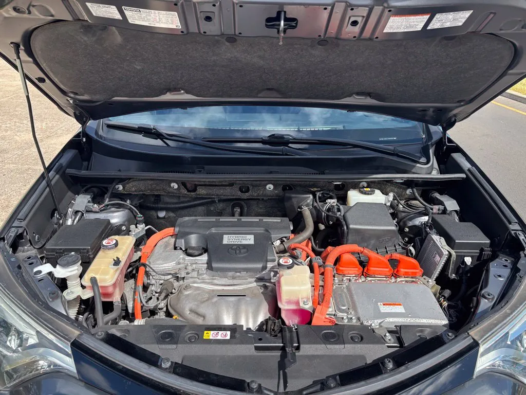 2018 Toyota RAV4 SE - Photo 20