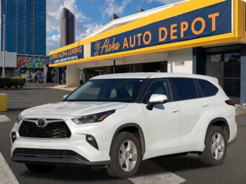 White 2023 Toyota Highlander L for sale in Honolulu, HI