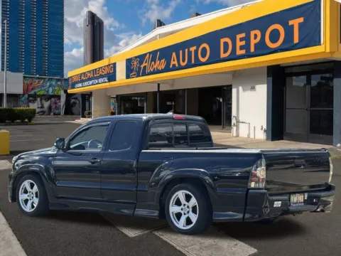 Another view of 2015 Toyota Tacoma PreRunner for sale in Honolulu, HI at Aloha Auto Depot LLC.