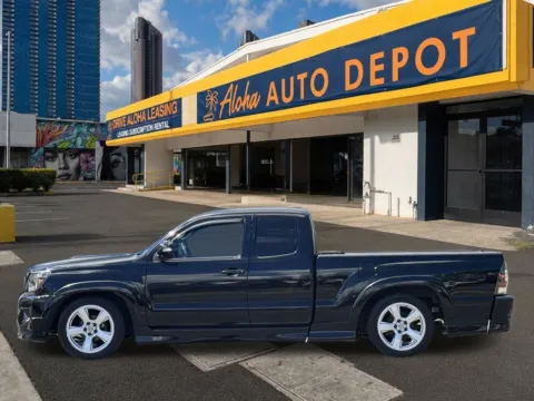Photos of 2015 Toyota Tacoma PreRunner for sale in Honolulu, HI at Aloha Auto Depot LLC.