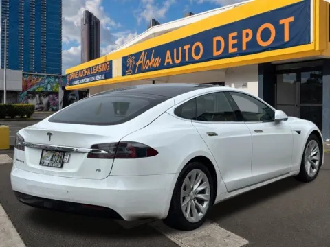 More photos of 2017 Tesla Model S 75 at Aloha Auto Depot LLC., HI